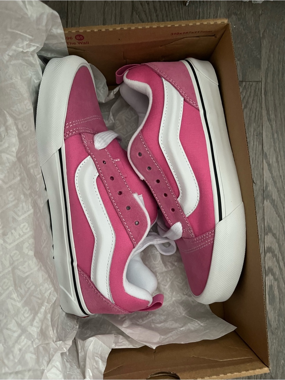 Vans women’s ' Pink Old Skool Sneakers KNU - Picture 5 of 6